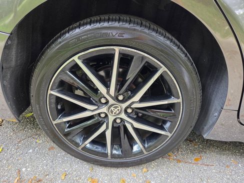 Used 2021 Toyota Camry SE FWD image 13