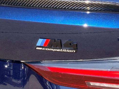Used 2022 BMW M4 Competition w/ M Carbon Exterior Package image 26
