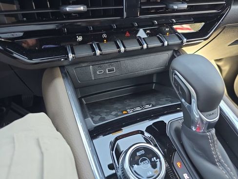 New 2026 GMC Canyon Denali AWD/4WD image 21