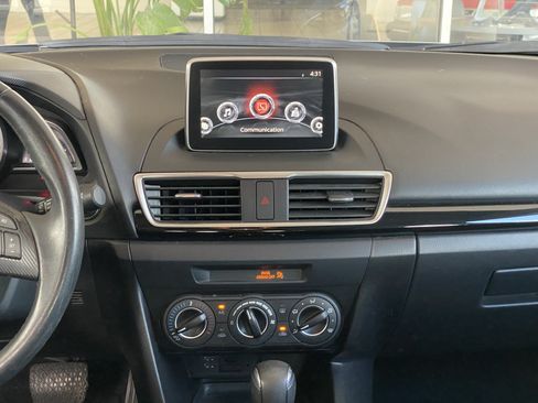 Used 2015 MAZDA MAZDA3 i Touring FWD image 24