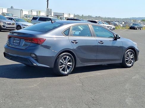 Certified 2023 Kia Forte LXS FWD image 6