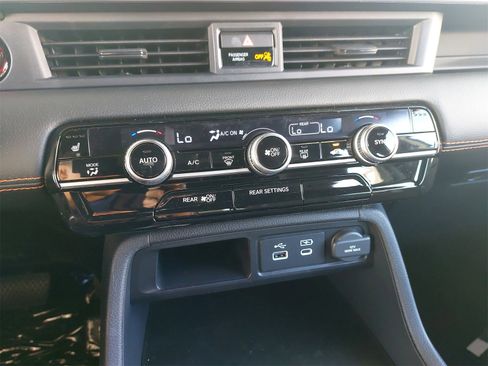 New 2025 Honda Pilot Sport image 24