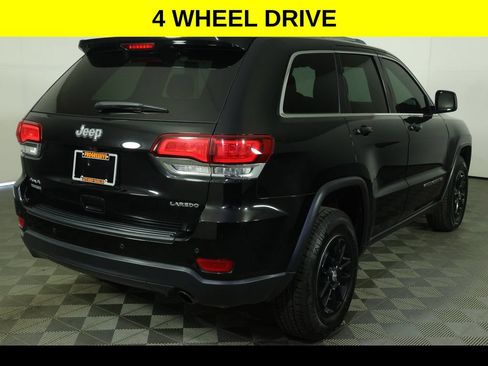 Used 2020 Jeep Grand Cherokee Laredo AWD/4WD image 7
