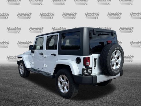 Used 2015 Jeep Wrangler Unlimited Sahara w/ Dual Top Group image 8