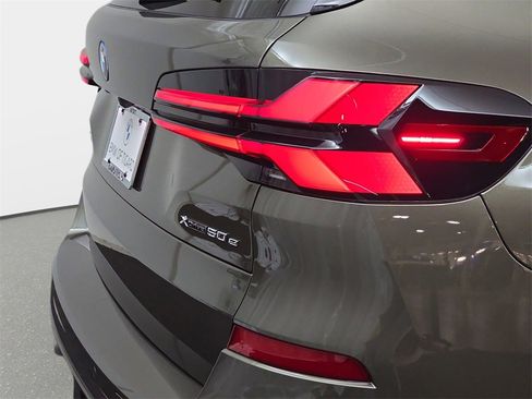 Used 2025 BMW X5 xDrive50e w/ M Sport Package image 36