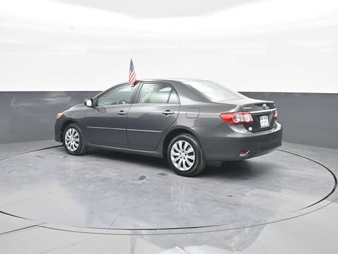 Used 2013 Toyota Corolla LE FWD image 4