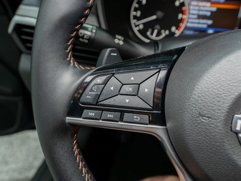 Used 2025 Nissan Altima 2.5 SR image 23