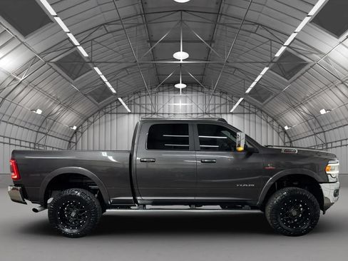 Used 2021 RAM 2500 Laramie AWD/4WD image 6