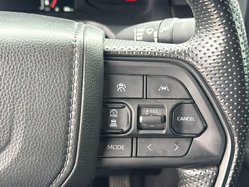 Used 2025 Toyota Tacoma SR5 image 21