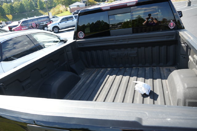 Used 2021 GMC Sierra 1500 SLT w/ SLT Premium Package AWD/4WD image 22