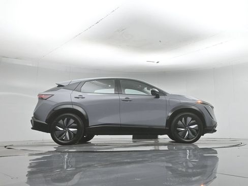 Used 2024 Nissan Ariya AWD image 48