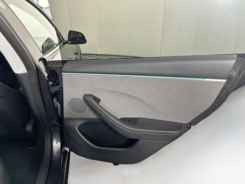 Used 2025 Tesla Model 3 Long Range RWD image 31