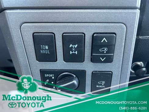 Used 2016 Toyota Sequoia Platinum AWD/4WD image 21
