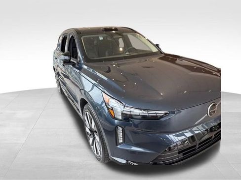 New 2025 Volvo EX90 Ultra image 8