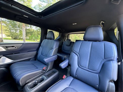 New 2026 INFINITI QX80 Autograph w/ Premium Cargo Package image 34