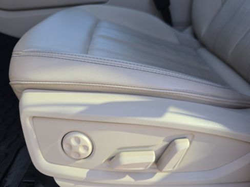 Used 2023 Audi Q5 2.0T Premium Plus w/ Premium Plus Package image 29