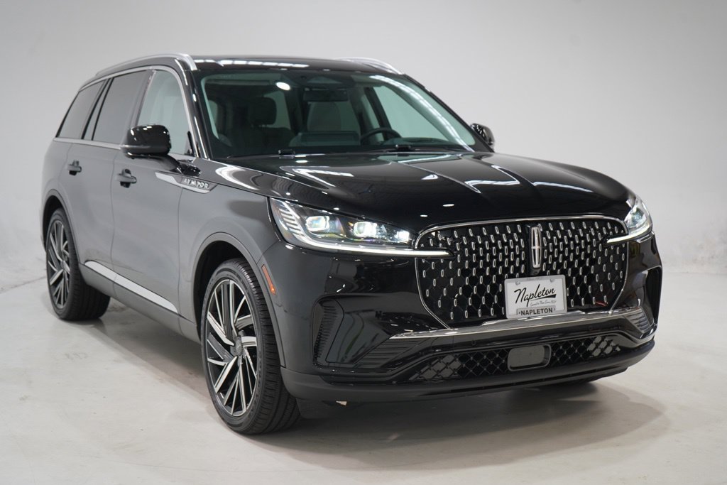 Used 2026 Lincoln Aviator Reserve AWD/4WD image 1