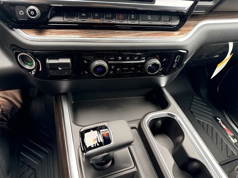 New 2026 Chevrolet Silverado 1500 LT Trail Boss w/ Convenience Package II image 22