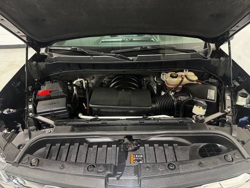 Used 2019 Chevrolet Silverado 1500 LTZ w/ LTZ Plus Package AWD/4WD image 11
