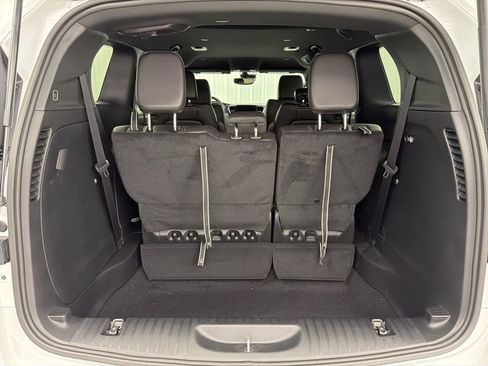 New 2026 Chrysler Pacifica Select image 8