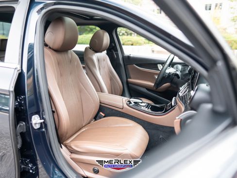 Used 2017 Mercedes-Benz E 300 image 17