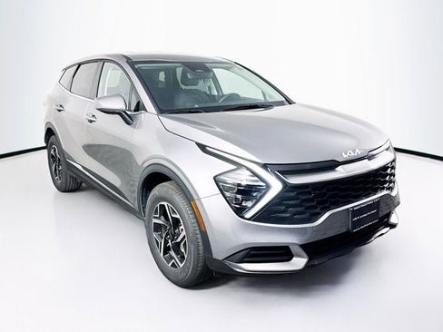 Used 2025 Kia Sportage LX AWD/4WD image 3