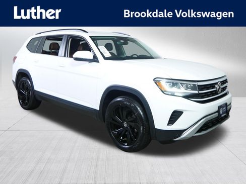 Certified 2023 Volkswagen Atlas SE w/ Black Wheel Package AWD/4WD image 1