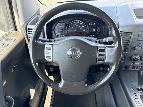 Used 2005 Nissan Titan SE AWD/4WD image 19