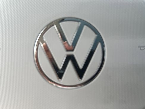 New 2025 Volkswagen ID. Buzz 1st Edition image 20