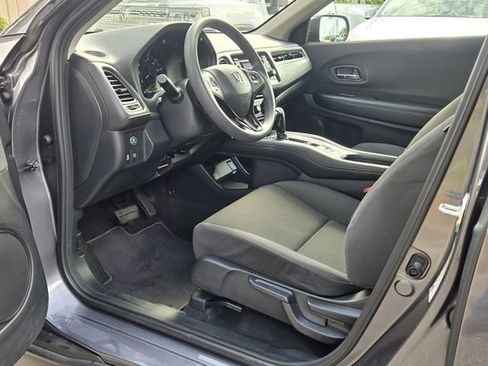 Used 2022 Honda HR-V LX image 13