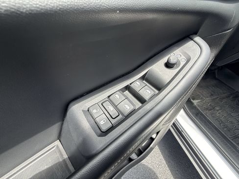 Used 2023 Jeep Grand Cherokee L Laredo AWD/4WD image 13