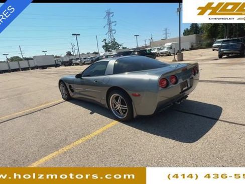 Used 2003 Chevrolet Corvette Coupe w/ Preferred Equipment Group RWD image 7