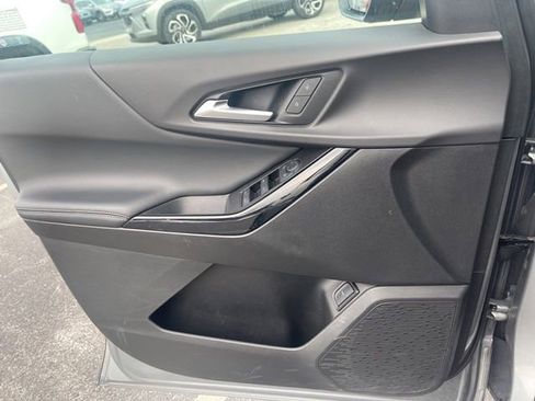 Certified 2025 Chevrolet Equinox LT w/ Convenience Package II image 17