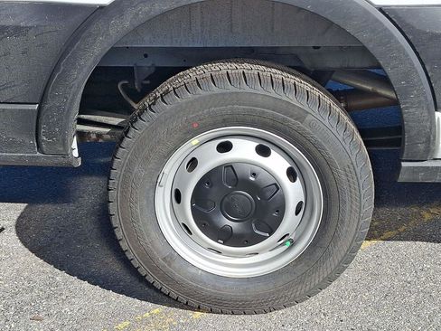 New 2026 Ford Transit 250 148 Medium Roof w/ Load Area Protection Package image 5