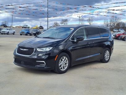 Used 2024 Chrysler Pacifica Touring-L