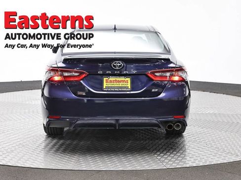 Used 2021 Toyota Camry SE FWD image 6