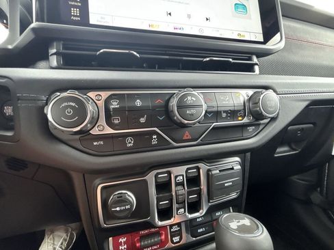 New 2025 Jeep Wrangler Rubicon image 23