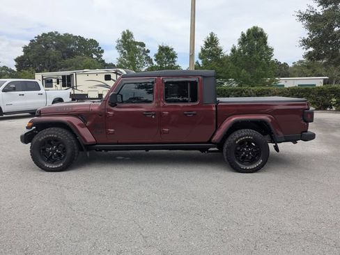 Used 2021 Jeep Gladiator Sport AWD/4WD image 6