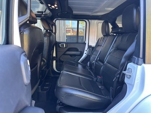 Used 2023 Jeep Wrangler Unlimited Sahara w/ Cold Weather Group image 23