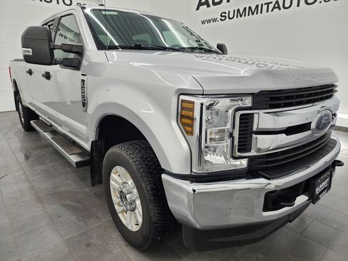 Used 2018 Ford F250 XLT image 2