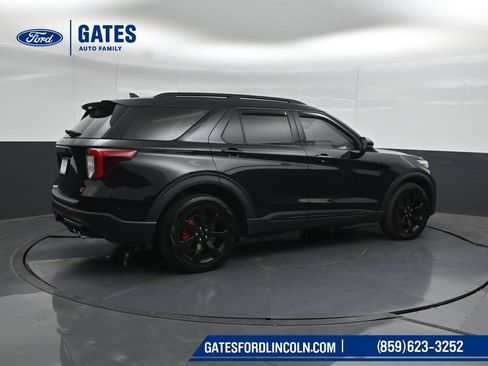 Used 2022 Ford Explorer ST w/ Equipment Group 401A AWD/4WD image 2