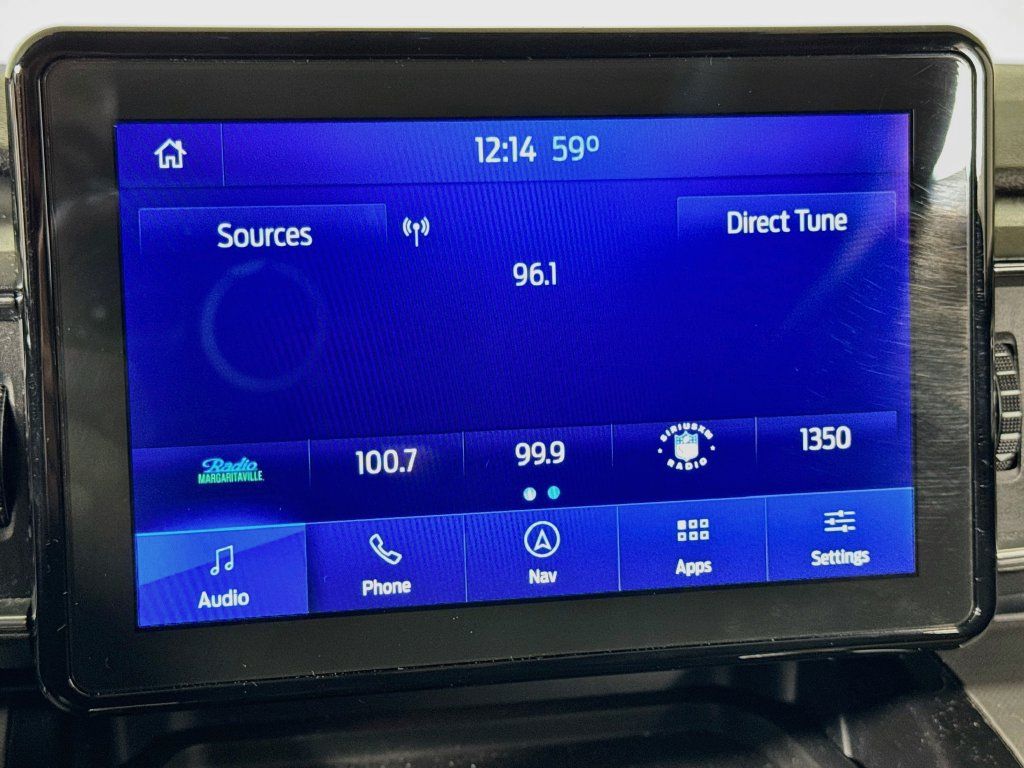 Used 2020 Ford Explorer XLT w/ Equipment Group 202A AWD/4WD image 30