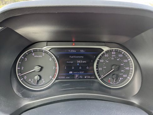 Used 2024 Nissan Sentra SV image 25