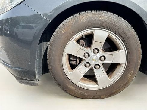 Used 2015 Chevrolet Malibu LS FWD image 9