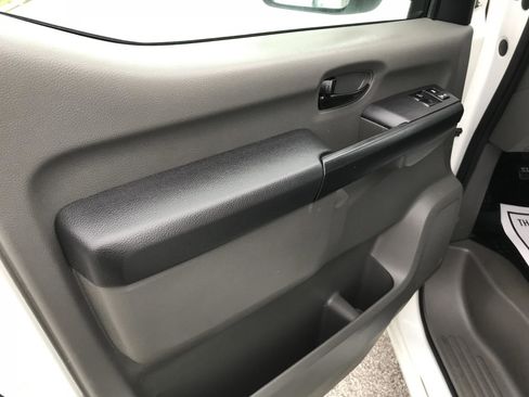 Used 2019 Nissan NV w/ Navigation Package RWD image 8