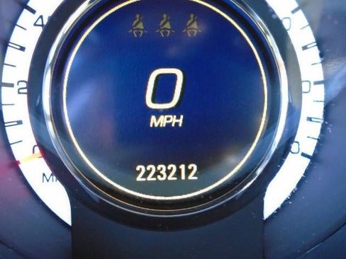 Used 2010 Cadillac SRX Luxury AWD/4WD image 6