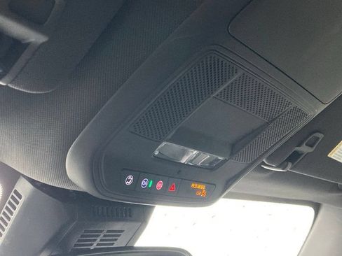 Used 2025 Chevrolet Equinox LT FWD image 27