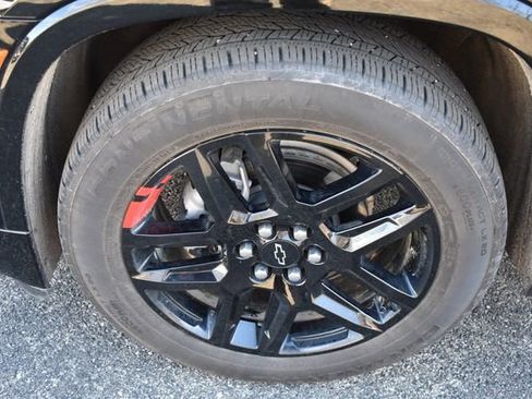 Used 2023 Chevrolet Traverse Premier w/ Redline Edition image 14