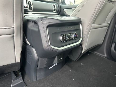 New 2026 Ford Expedition Active image 61