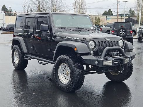 Used 2017 Jeep Wrangler Unlimited Rubicon w/ Connectivity Group image 8